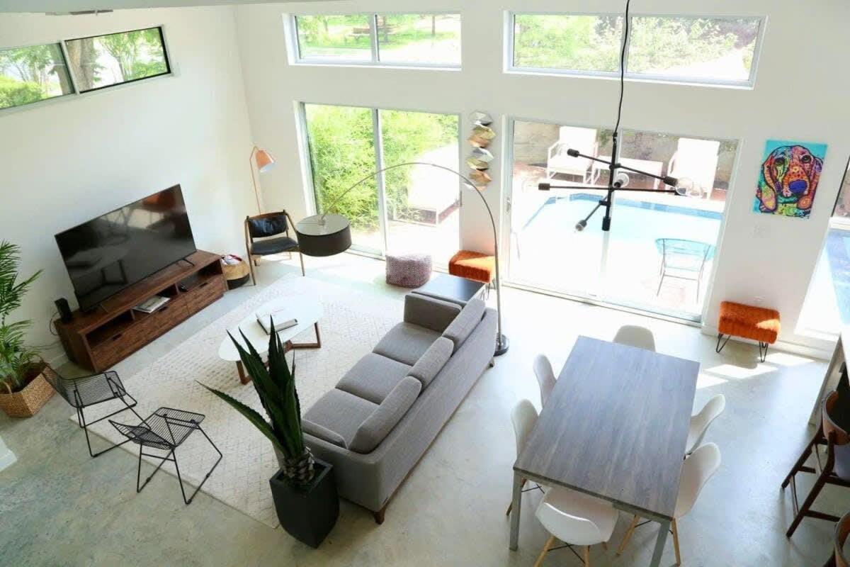 Stunning Modern Home W Pool & Hot Tub In Dt Austin Exterior photo