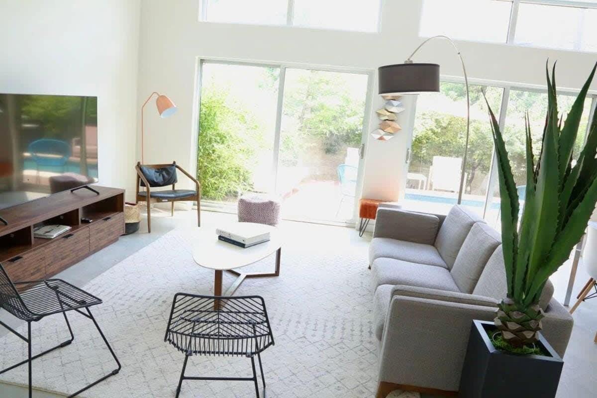 Stunning Modern Home W Pool & Hot Tub In Dt Austin Exterior photo